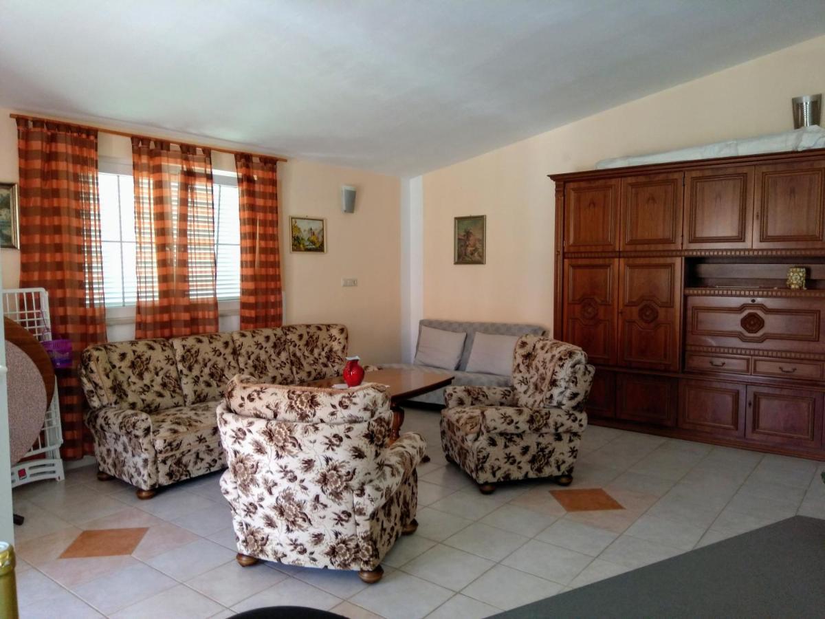 Apartmani Korade 维尔 外观 照片