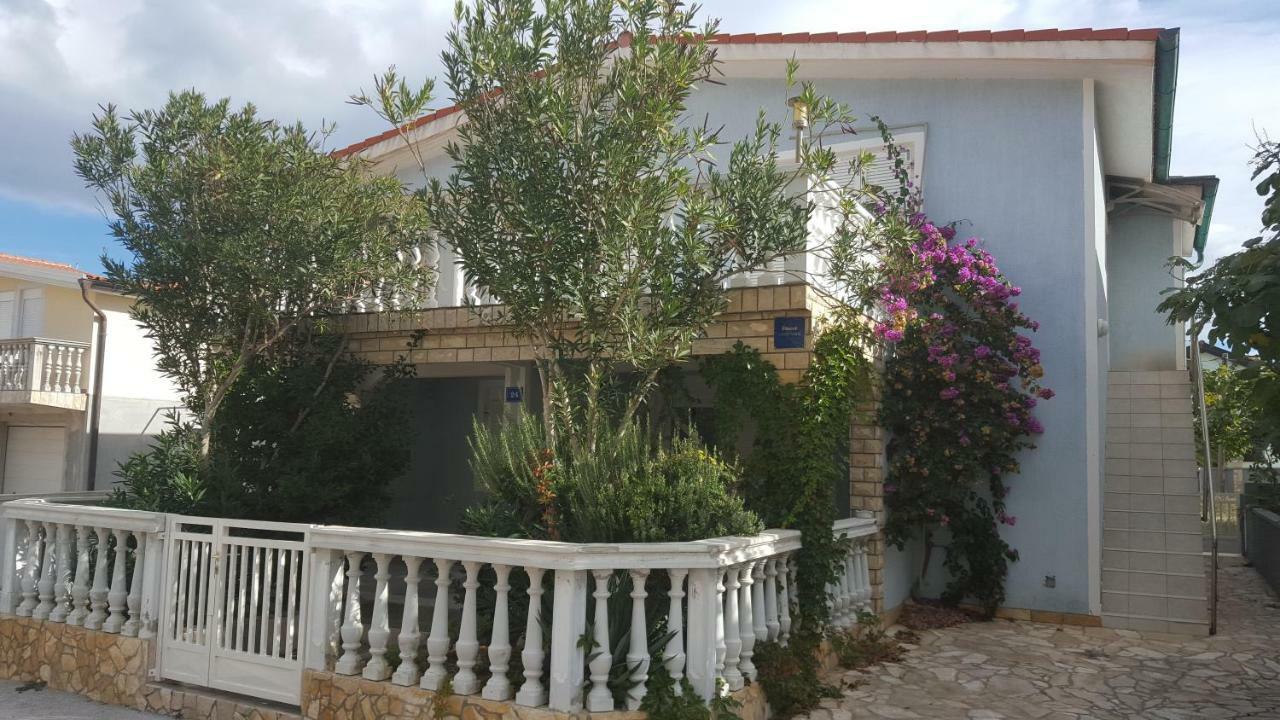Apartmani Korade 维尔 外观 照片
